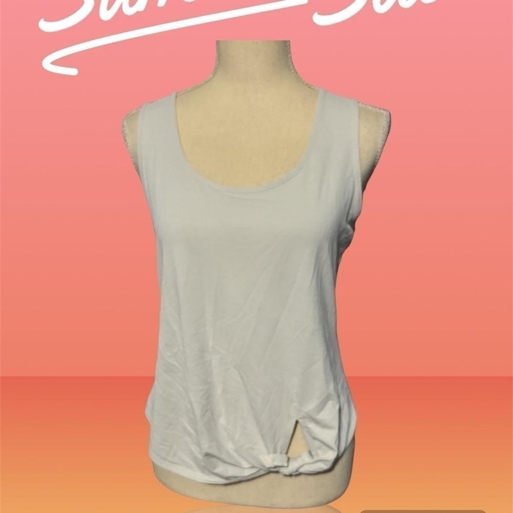 🩷Free🩷Us appearl blue tank med NWT